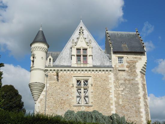 Musée-château de Villevêque