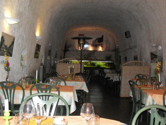 Les Deux Caves