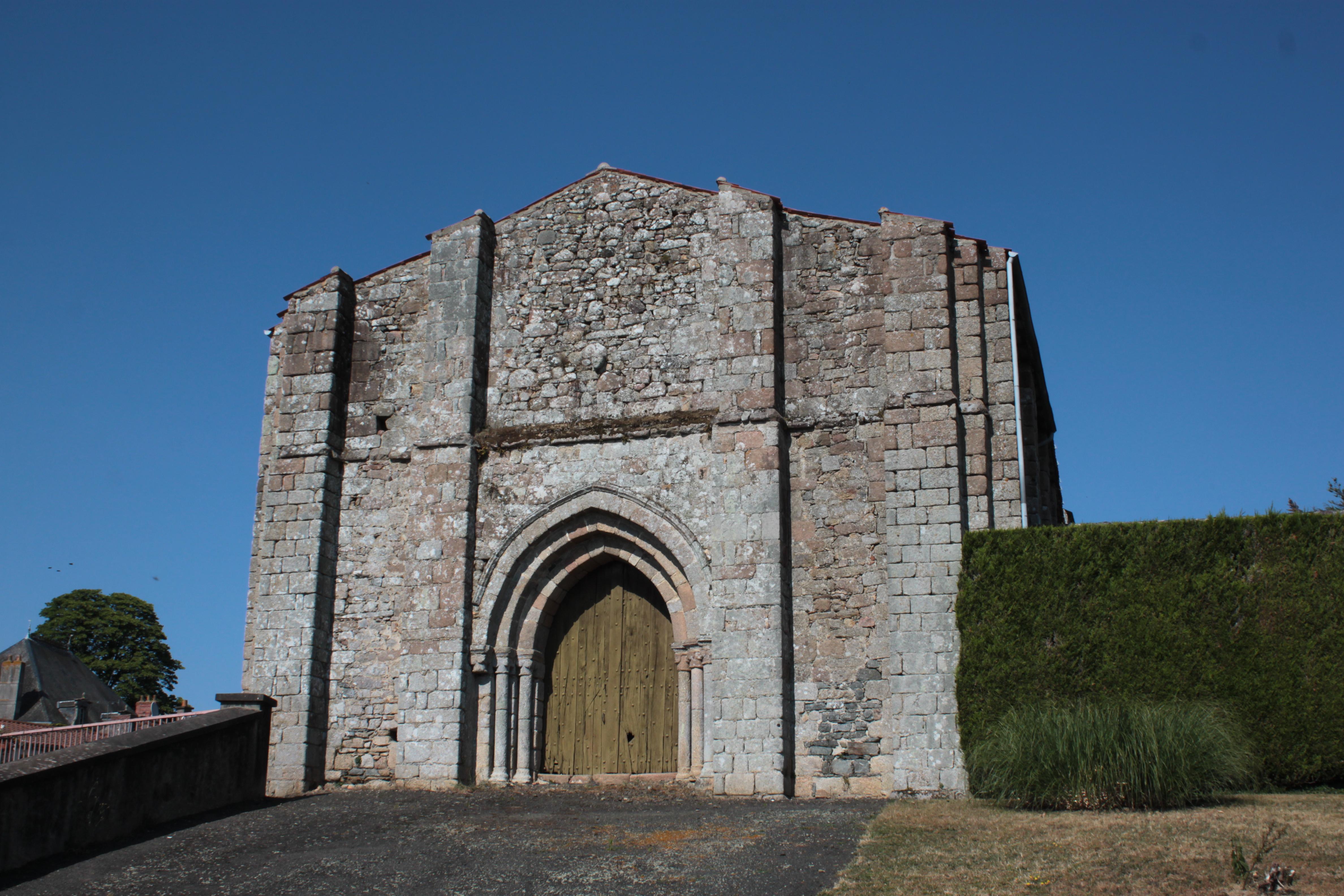 chapelle Saint-Jean de Montfaucon-Montigné
