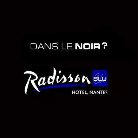 Dans Le Noir ? au Radisson Blu Hôtel