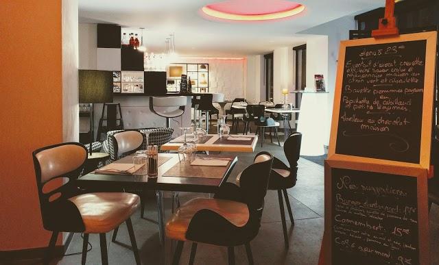 Le 8 - Restaurant Bar-Lounge