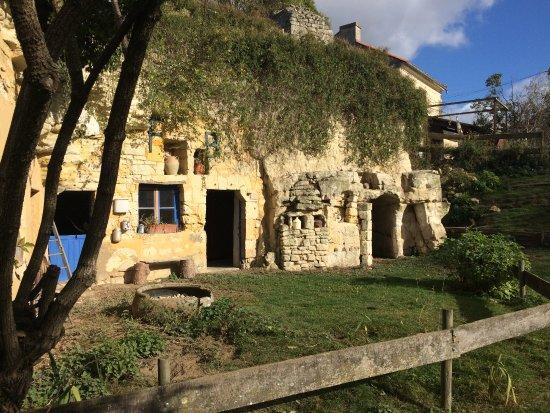 Maisons Troglodytes de Forges