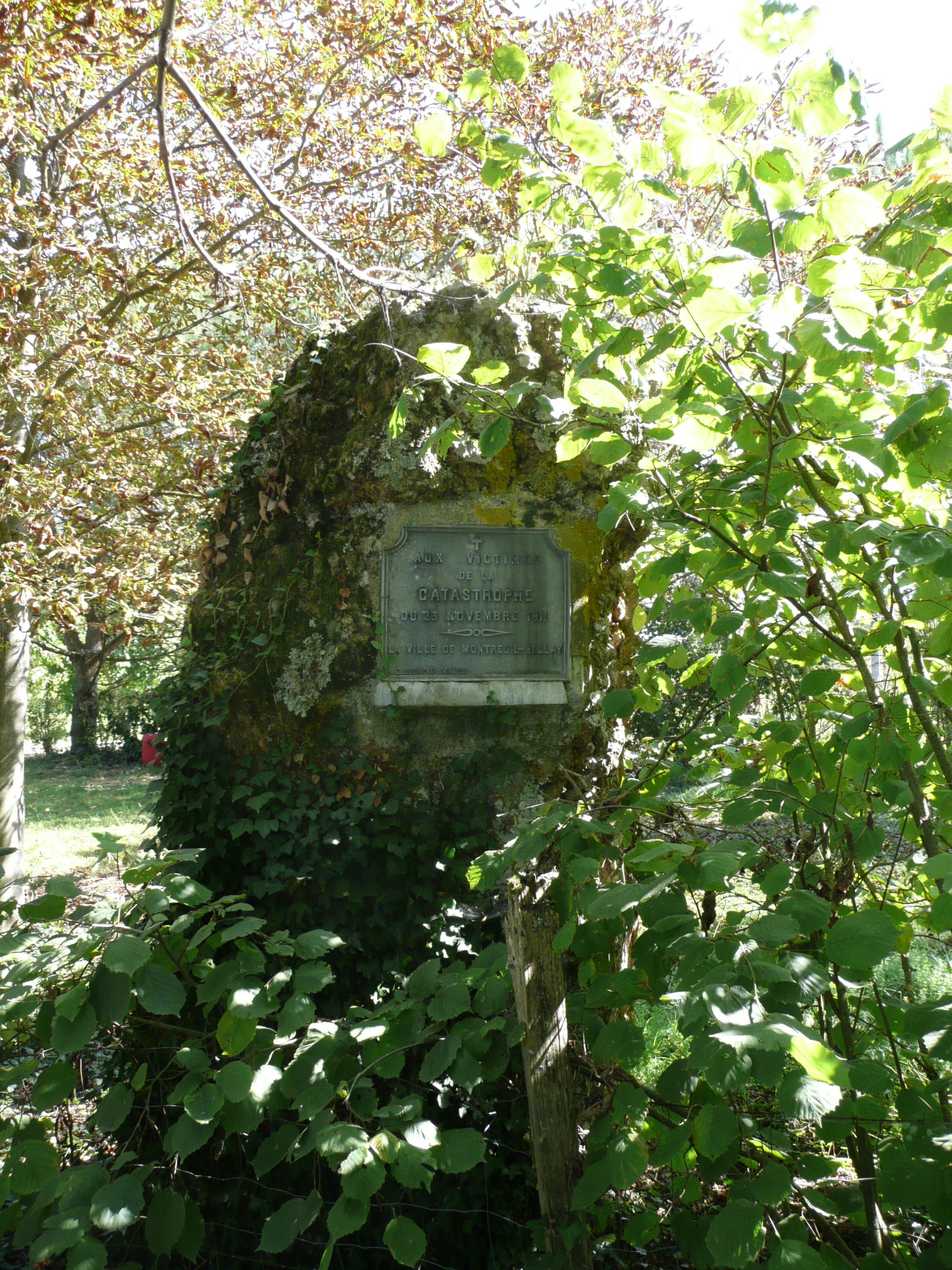 menhir de la Pierre de Lenay