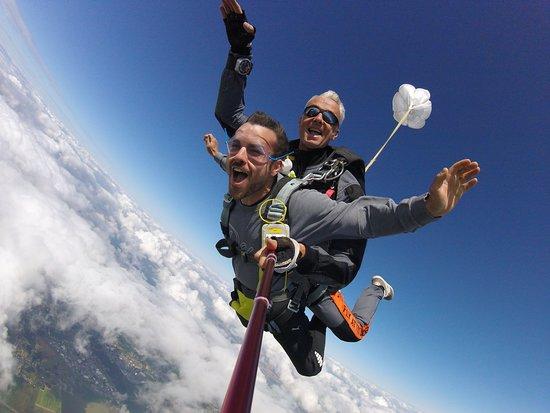 Fly Attitude Parachutisme