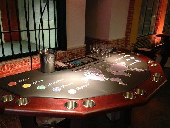 AA Casino