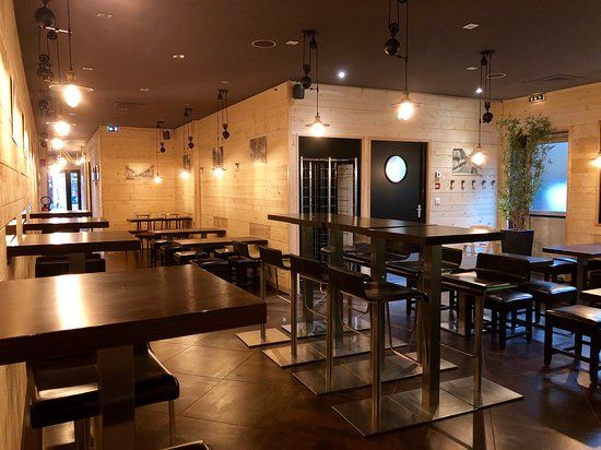 Pizza Line Restaurant