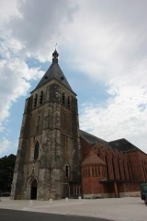 l'église Sainte-Jeanne-d'Arc de Gien