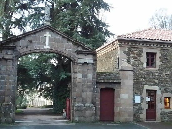 l'abbaye Notre-Dame de Bellefontaine